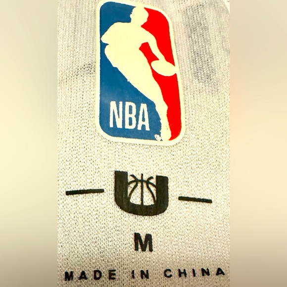 NWT Around the Clock sleeveless jersey size Med. for the Pheonix Suns in white - Picture 6 of 6